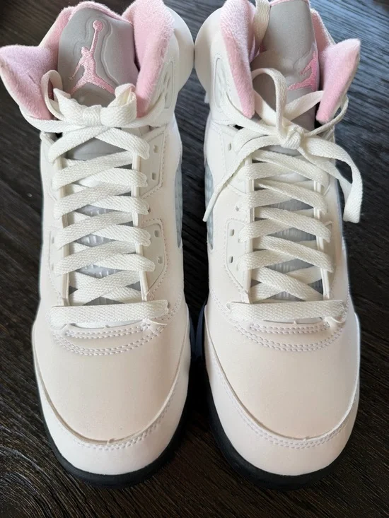 NEW Nike Air Jordan 5 Retro GS Soft Pink Size 6Y / Women Sz 7.5 - Picture 4 of 9